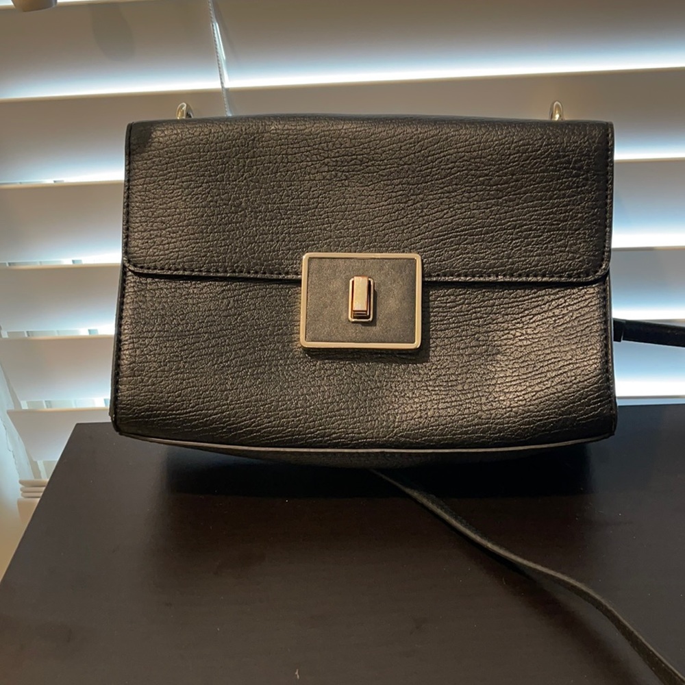 Mossino Black Cross Body Bag
